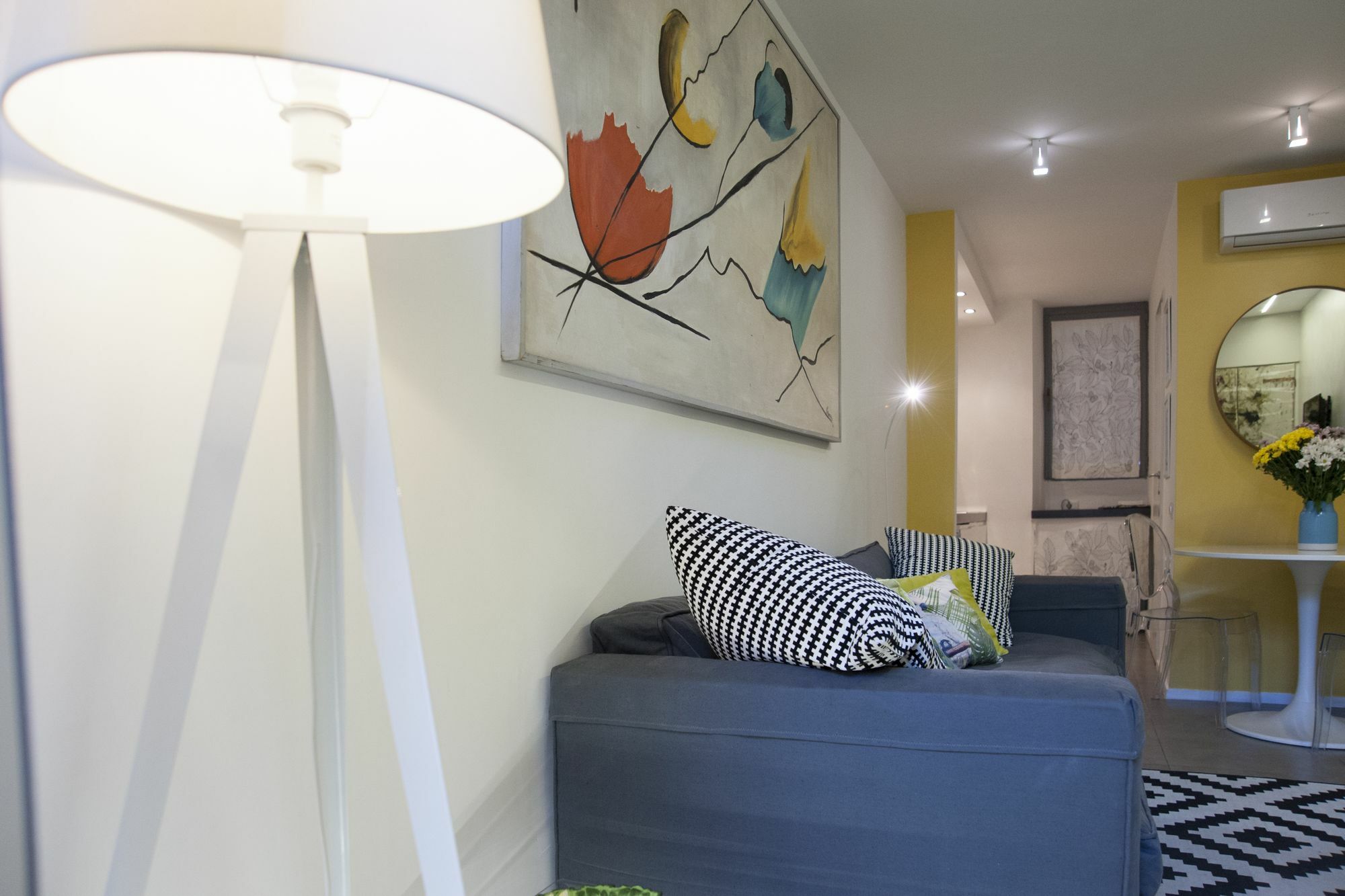 Secret Rhome Loft Apartment